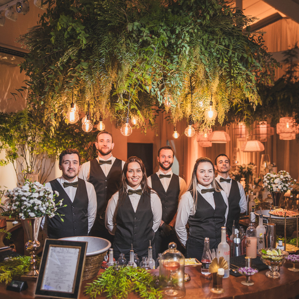 O Bar no Casamento: Mero Detalhe ou Elemento Fundamental para o Sucesso do Evento?